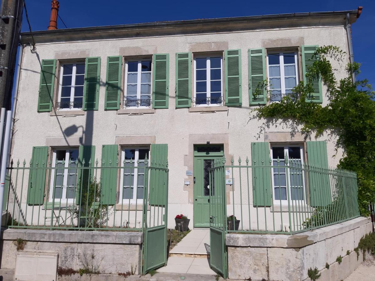Les Volets Verts Aulnay Aulnay  Exterior photo