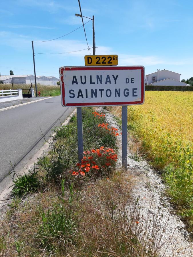 Les Volets Verts Aulnay Aulnay  Exterior photo